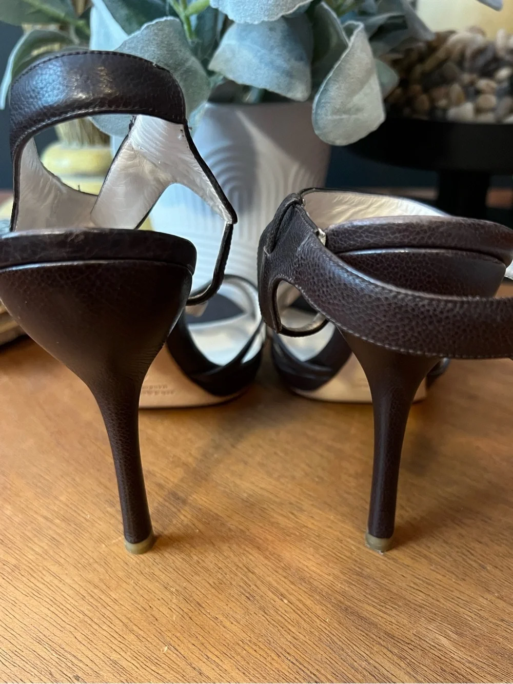 JIL SANDER Italy Brown Pebbled Leather Sandals Heel T Strap Y2K $378 Saks 5th
